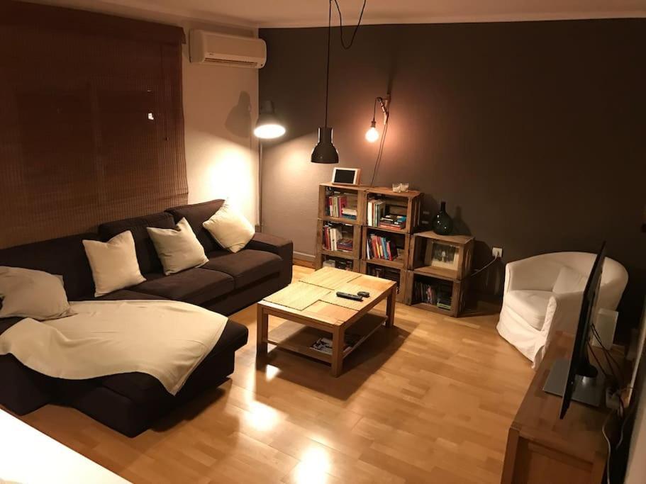 Moderno Apartamento En El Centro Vilanova i la Geltru Ngoại thất bức ảnh