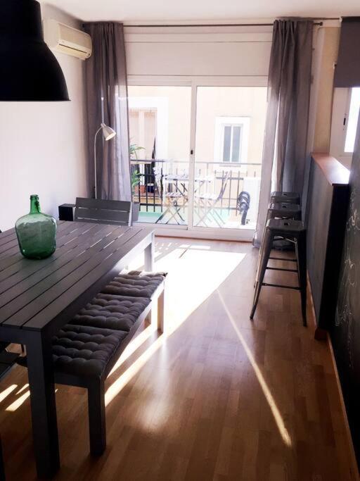Moderno Apartamento En El Centro Vilanova i la Geltru Ngoại thất bức ảnh